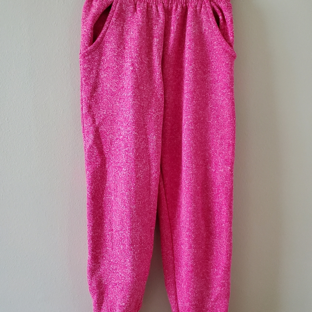 Pink trousers, for girls 5 years old, good condition.